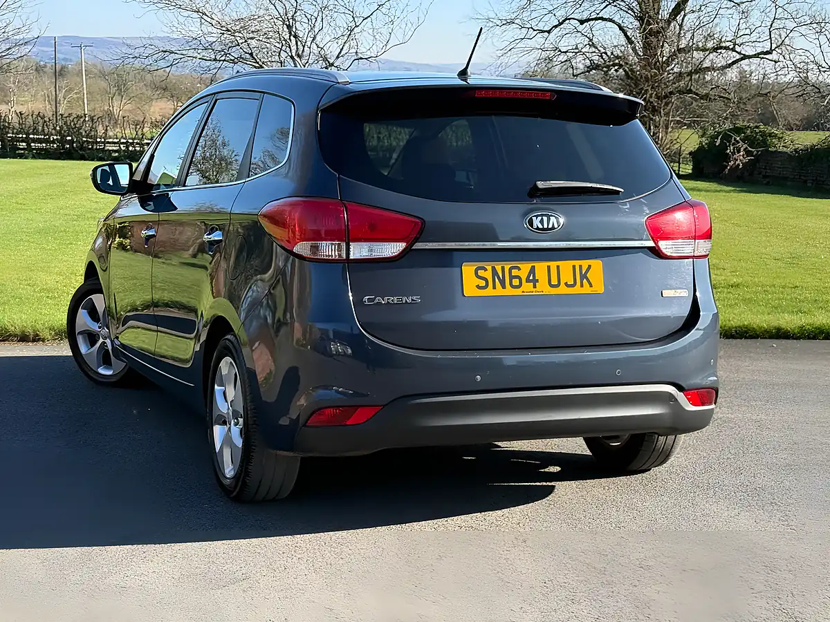Used 2014 Kia Carens 2 Grey - Interior and Exterior details 8