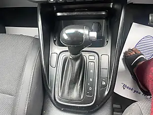 Used 2014 Kia Carens 2 White - Interior and Exterior details 12