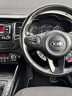 Used 2014 Kia Carens Ecodynamics 2 Newport Blue - Ku9 - Interior and Exterior details 17