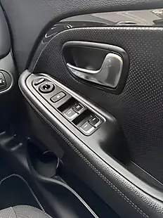 Used 2014 Kia Carens Ecodynamics 2 Newport Blue - Ku9 - Interior and Exterior details 19
