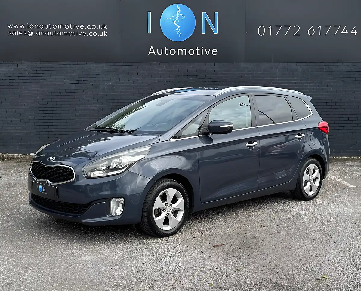 Used 2014 Kia Carens Ecodynamics 2 Newport Blue - Ku9 - Interior and Exterior details 6