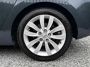 Used 2014 Kia Carens Ecodynamics 3 Blue - Interior and Exterior details 15