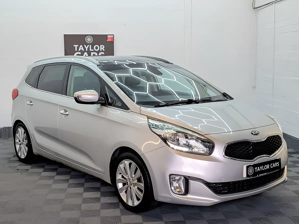 Used 2014 Kia Carens Ecodynamics 3 Silver - Interior and Exterior details 4