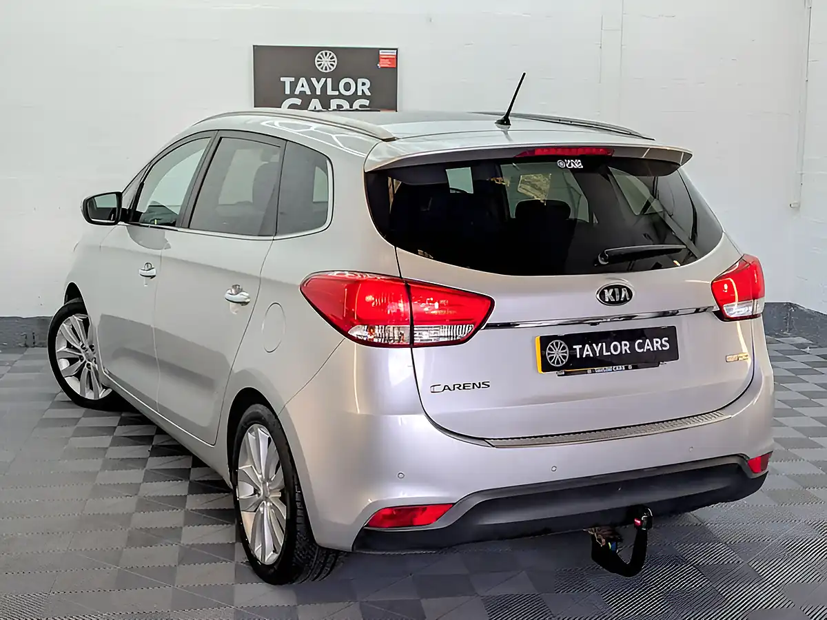 Used 2014 Kia Carens Ecodynamics 3 Silver - Interior and Exterior details 8