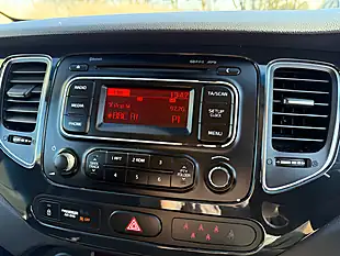 Used 2014 Kia Carens Estate 2 Grey - Interior and Exterior details 13