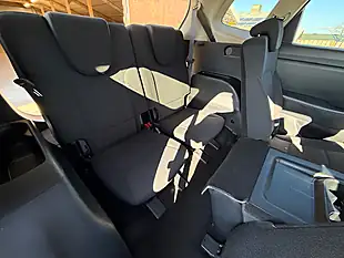 Used 2014 Kia Carens Estate 2 Grey - Interior and Exterior details 18