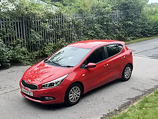 Used 2014 Kia Ceed 1 Red - Interior and Exterior details 5