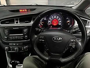 Used 2014 Kia Ceed 2 White - Interior and Exterior details 16