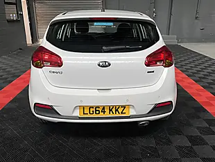 Used 2014 Kia Ceed 2 White - Interior and Exterior details 5