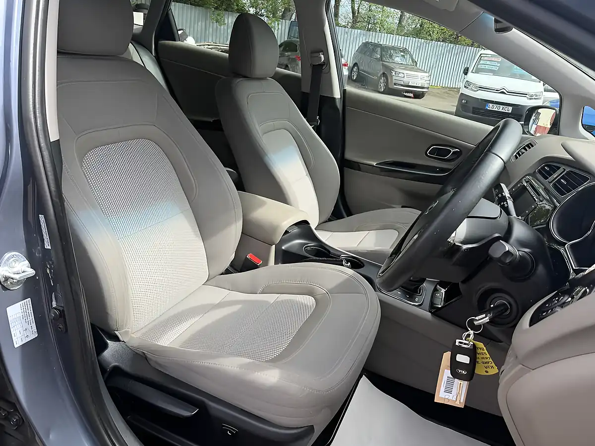 Used 2014 Kia Ceed 3 Sportswagon Blue - Interior and Exterior details 16