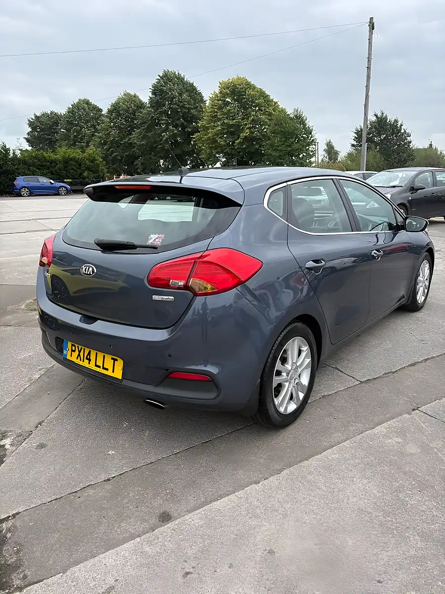 Used 2014 Kia Ceed Ecodynamics 2 Blue - Interior and Exterior details 4
