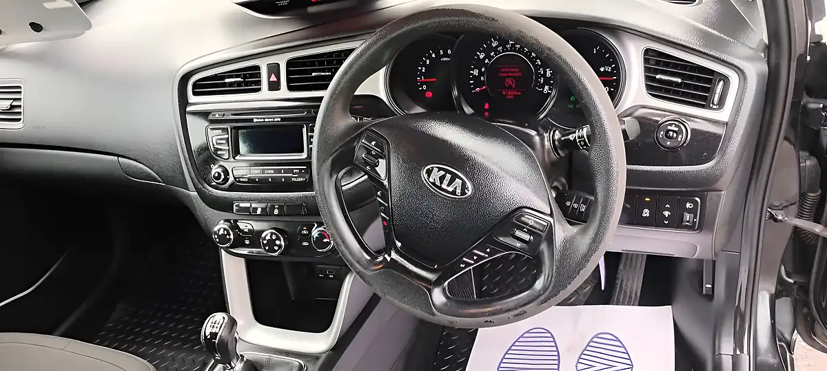 Used 2014 Kia Ceed Ecodynamics Black - Interior and Exterior details 10