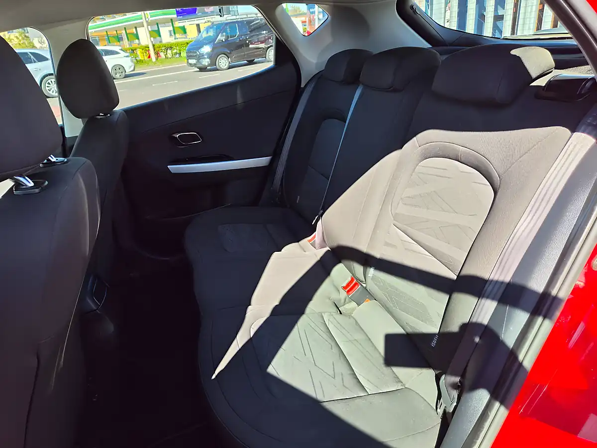 Used 2014 Kia Ceed VR7 Red - Interior and Exterior details 16