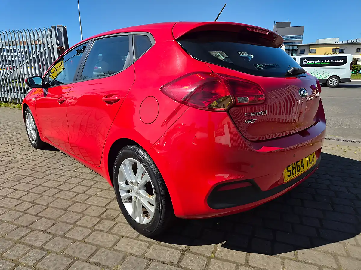 Used 2014 Kia Ceed VR7 Red - Interior and Exterior details 5
