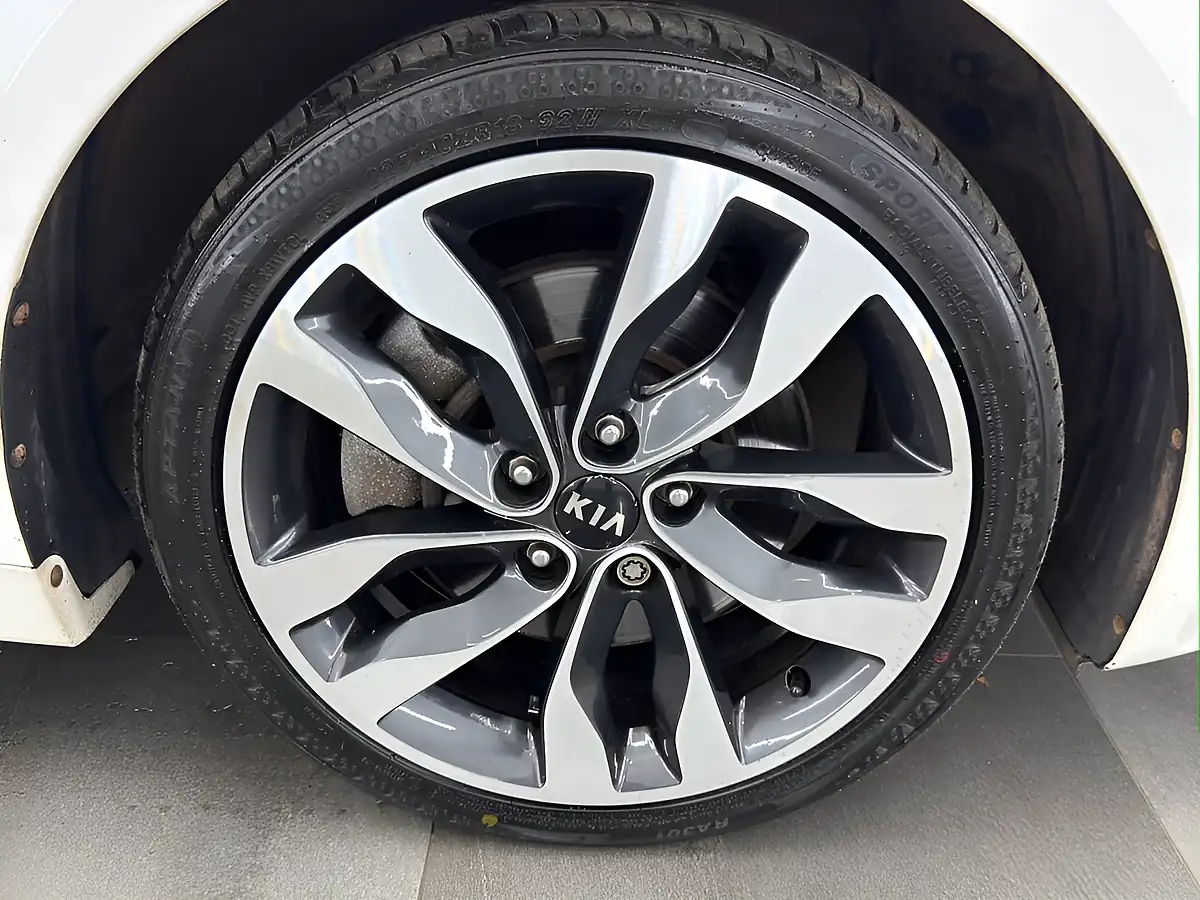 Used 2014 Kia Optima Ecodynamics 2 White - Interior and Exterior details 7