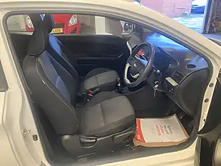 Used 2014 Kia Picanto 1 3DR White - Interior and Exterior details 10