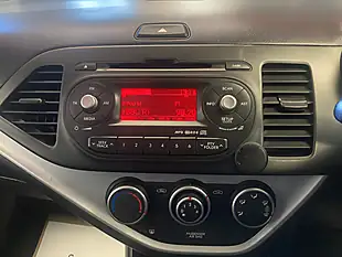Used 2014 Kia Picanto 1 3DR White - Interior and Exterior details 12
