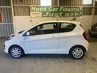 Used 2014 Kia Picanto 1 3DR White - Interior and Exterior details 8