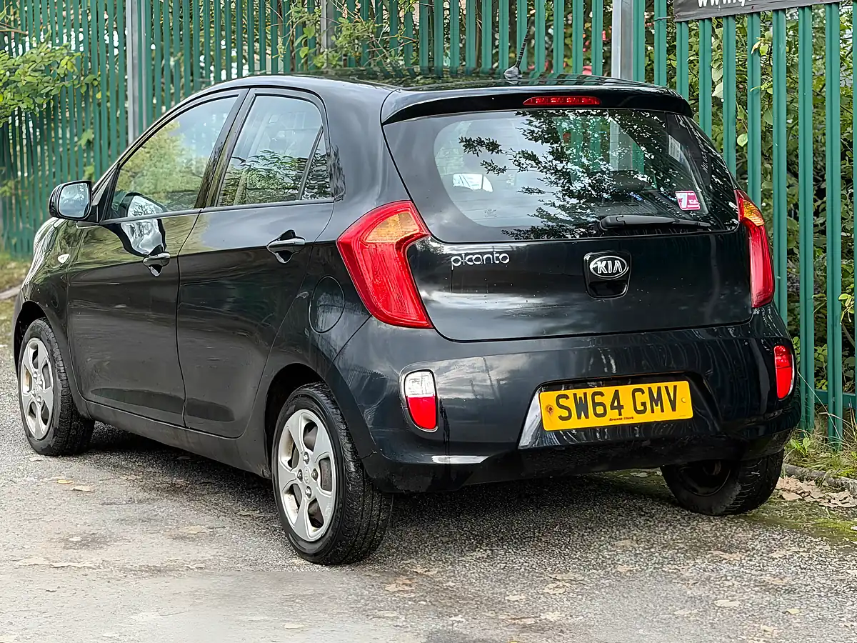 Used 2014 Kia Picanto 1 Black - Interior and Exterior details 10
