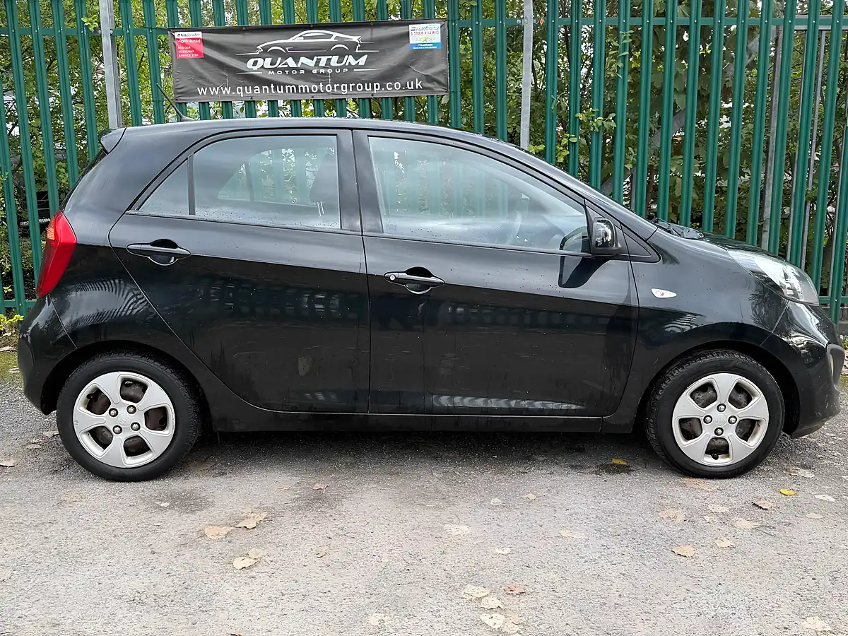 Used 2014 Kia Picanto 1 Black - Interior and Exterior details 6