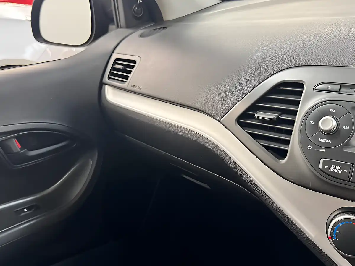 Used 2014 Kia Picanto 1 Black - Interior and Exterior details 14