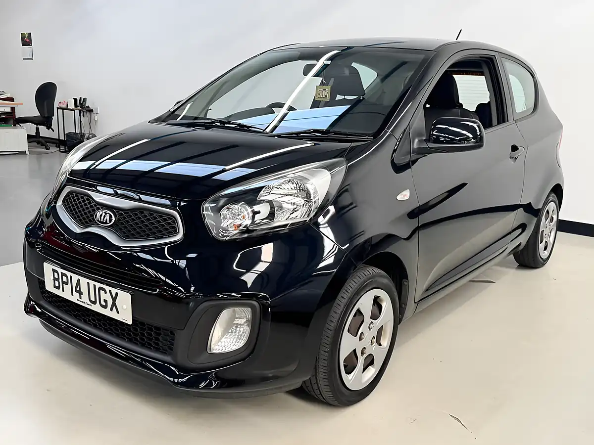Used 2014 Kia Picanto 1 Black - Interior and Exterior details 6