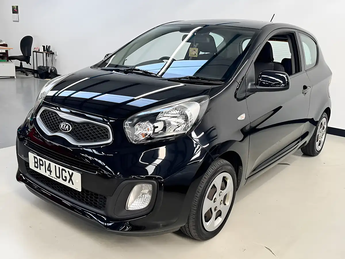 Used 2014 Kia Picanto 1 Black - Interior and Exterior details 8