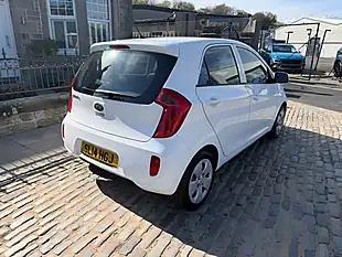 Used 2014 Kia Picanto 1 White - Interior and Exterior details 7