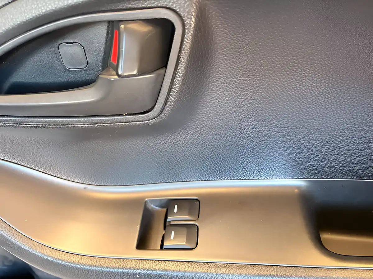 Used 2014 Kia Picanto 1 White - Interior and Exterior details 12
