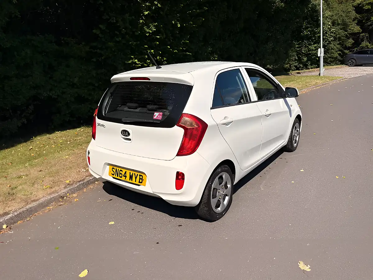 Used 2014 Kia Picanto 1 White - Interior and Exterior details 4