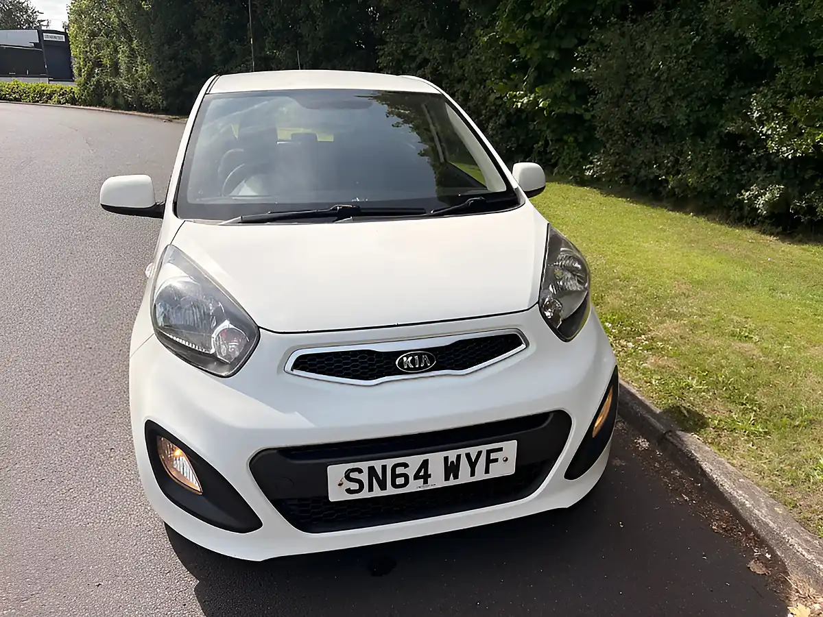 Used 2014 Kia Picanto 1 White - Interior and Exterior details 5