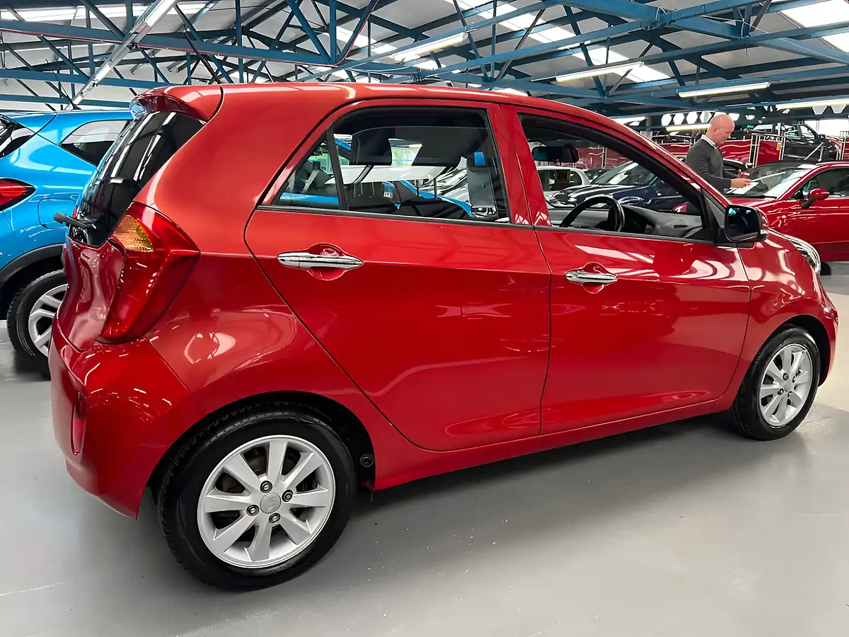 Used 2014 Kia Picanto 2 Red - Interior and Exterior details 4