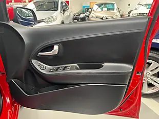 Used 2014 Kia Picanto 2 Red - Interior and Exterior details 6