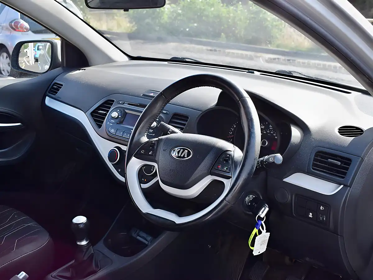 Used 2014 Kia Picanto City Euro 5 3dr Silver - Interior and Exterior details 13