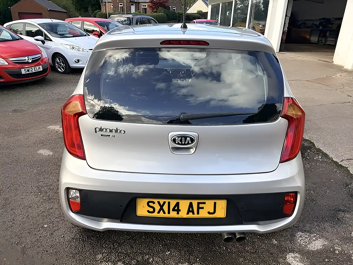 Used 2014 Kia Picanto City Silver - Interior and Exterior details 6