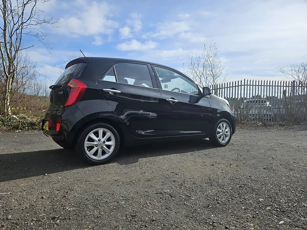 Used 2014 Kia Picanto Ecodynamics 2 Black - Interior and Exterior details 4