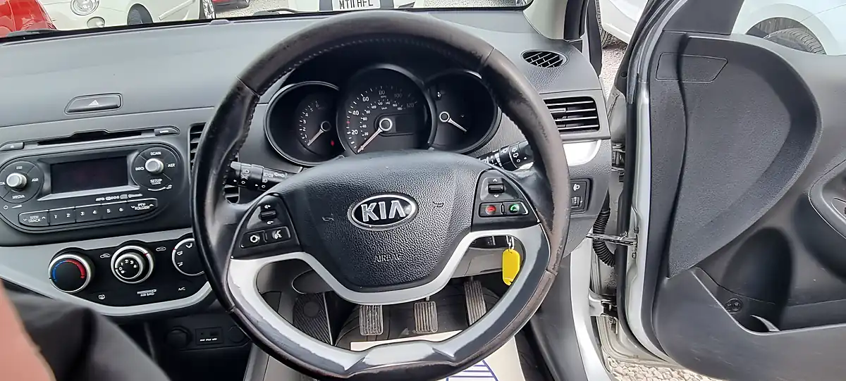 Used 2014 Kia Picanto Ecodynamics 2 Silver - Interior and Exterior details 11
