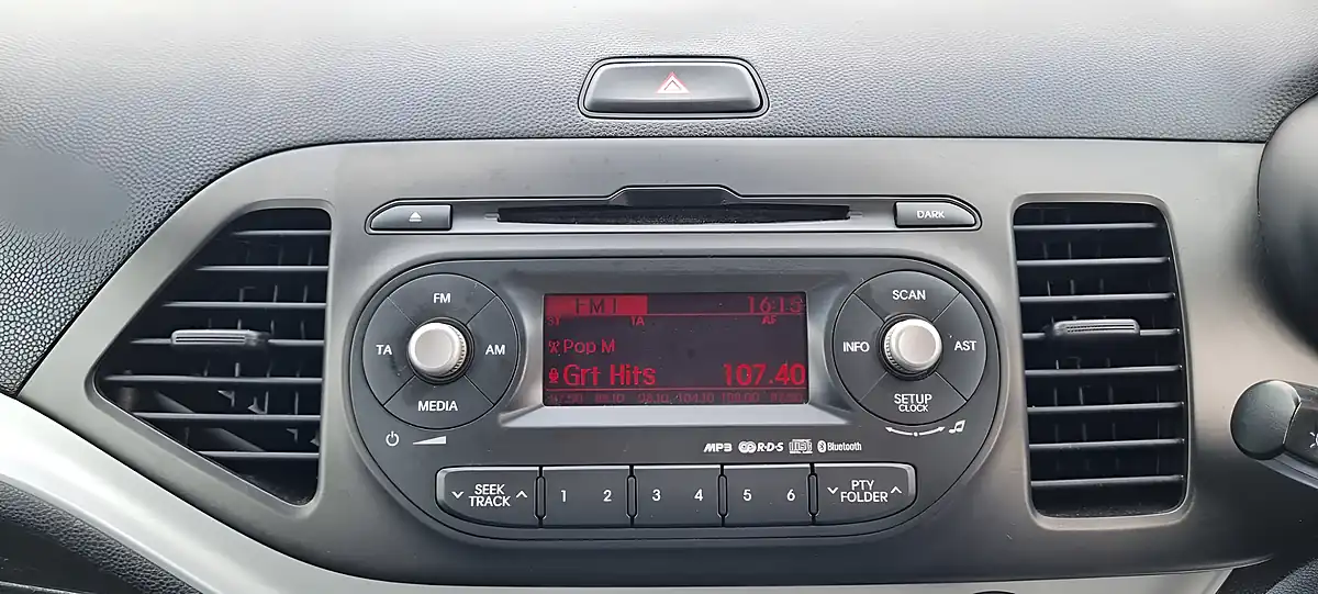 Used 2014 Kia Picanto Ecodynamics 2 Silver - Interior and Exterior details 13