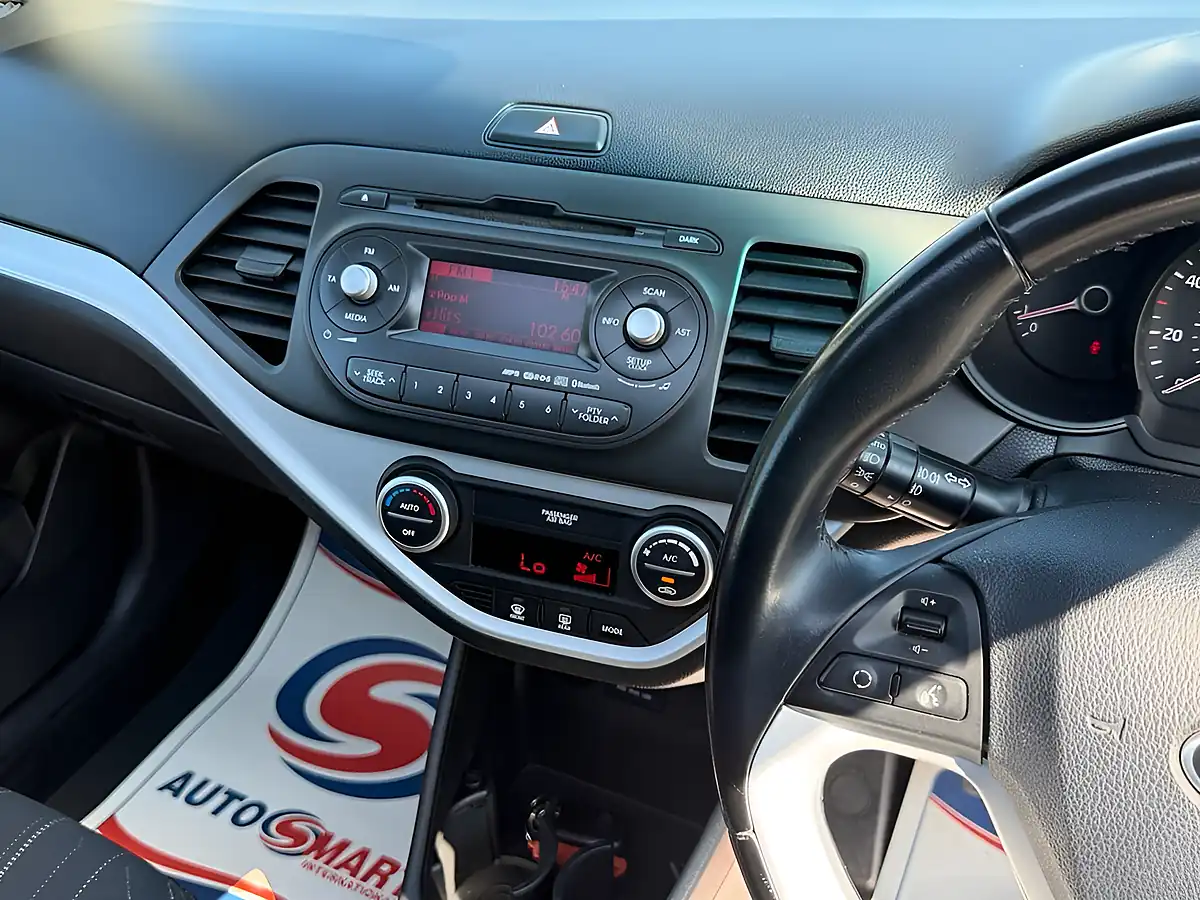 Used 2014 Kia Picanto Quantum Titanium Silver - Interior and Exterior details 17
