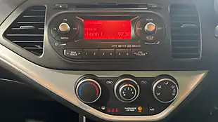 Used 2014 Kia Picanto VR7 White - Interior and Exterior details 7