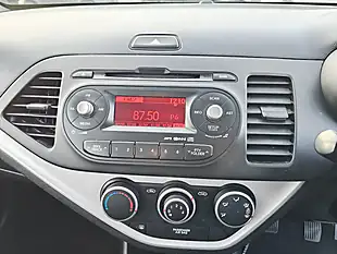 Used 2014 Kia Picanto White - Interior and Exterior details 11