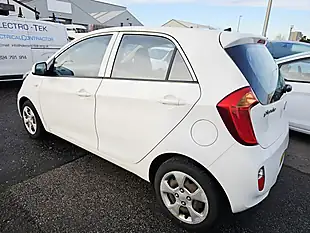 Used 2014 Kia Picanto White - Interior and Exterior details 3