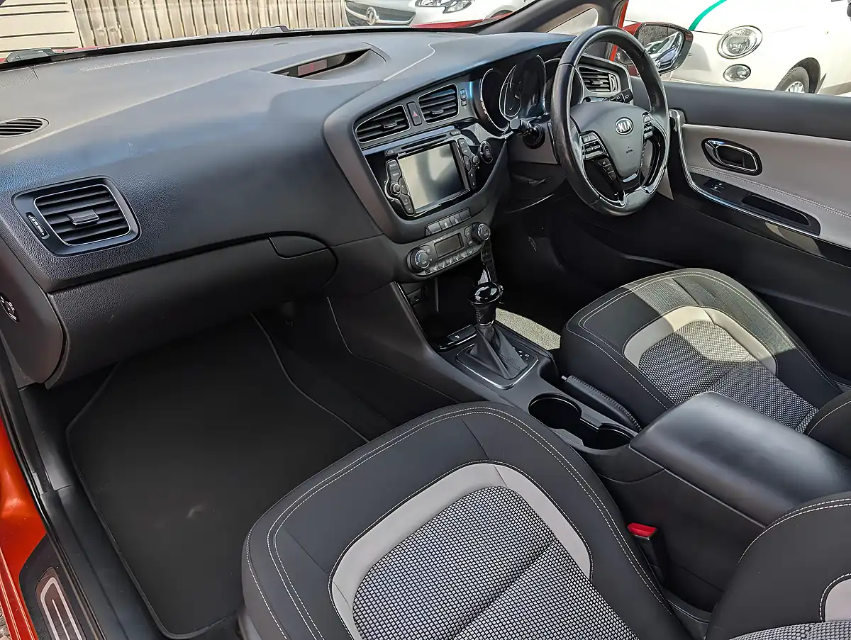 Used 2014 Kia Proceed Se Orange - Interior and Exterior details 14