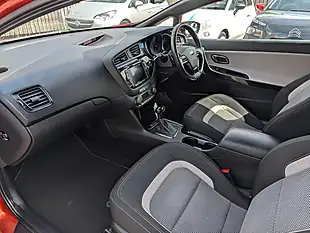 Used 2014 Kia Proceed Se Orange - Interior and Exterior details 15