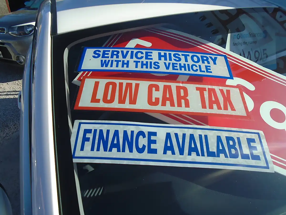 Used 2014 Kia Rio 1 White - Interior and Exterior details 4