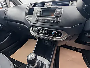 Used 2014 Kia Rio 2 Silver - Interior and Exterior details 11