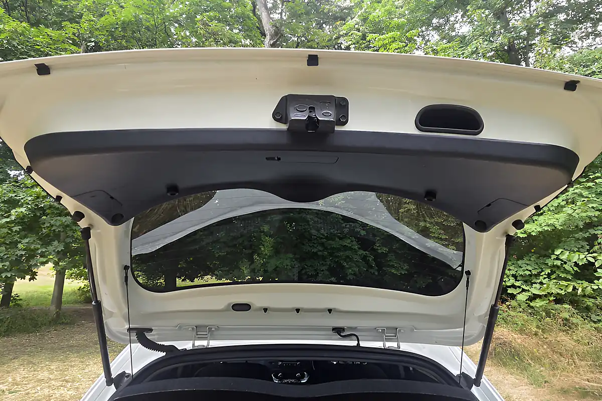 Used 2014 Kia Rio 3 White - Interior and Exterior details 13