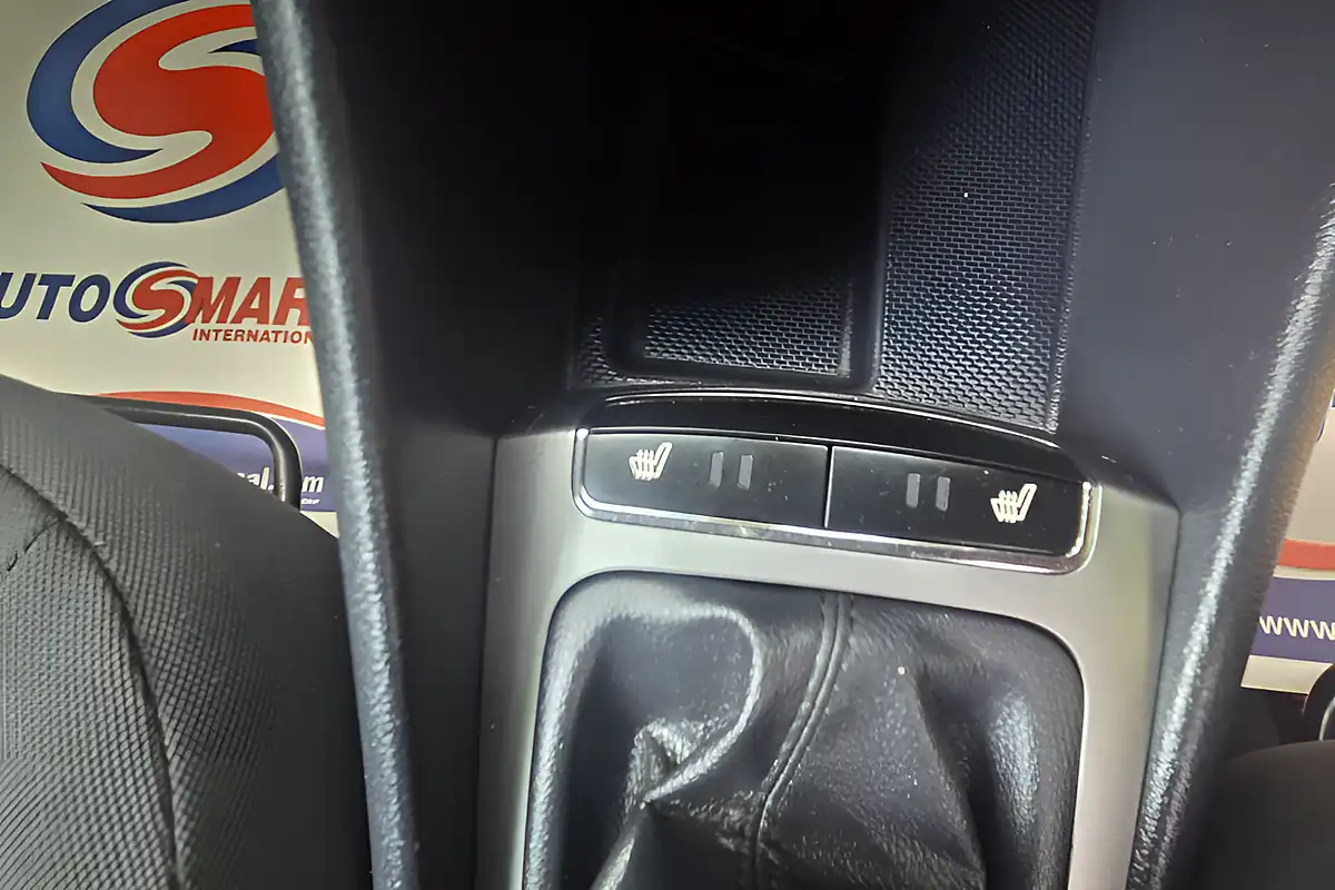 Used 2014 Kia Rio 3 White - Interior and Exterior details 18