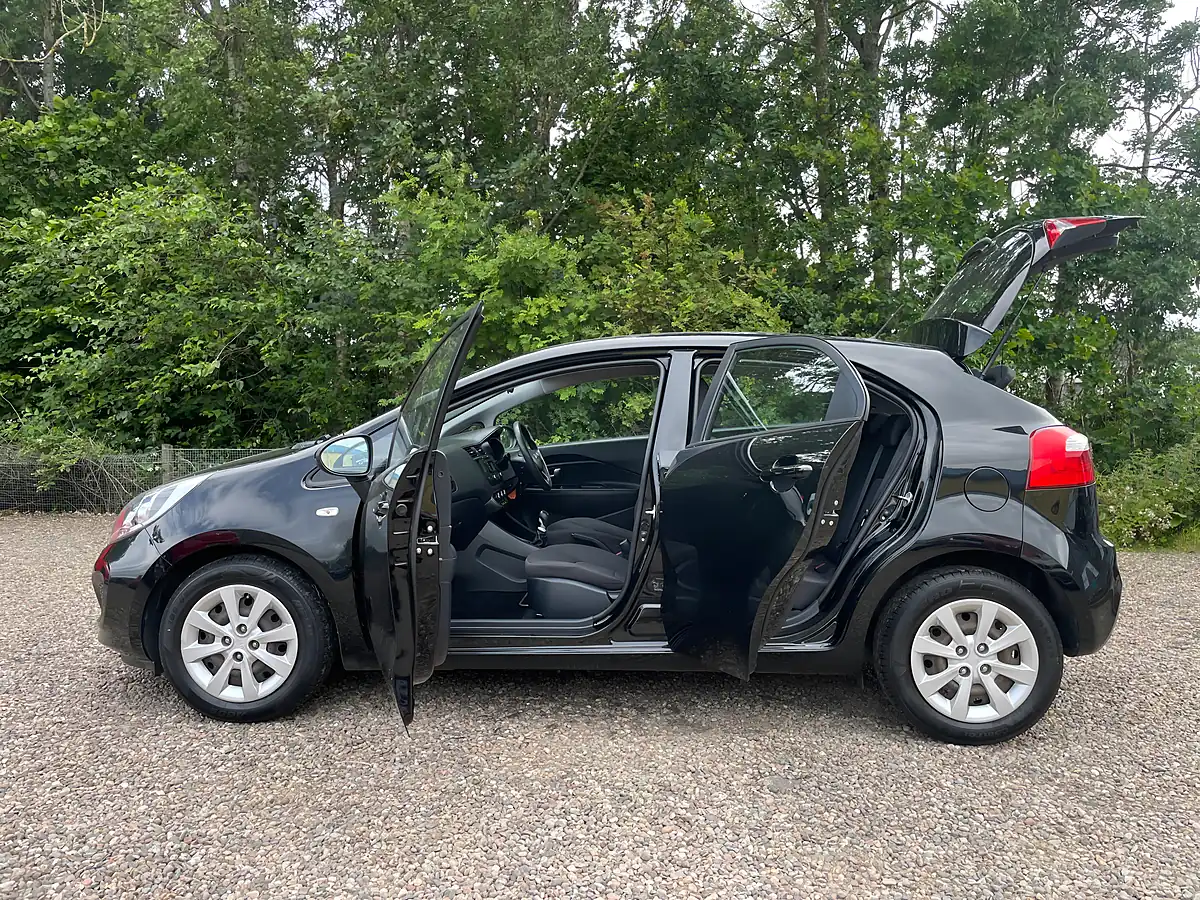 Used 2014 Kia Rio Ecodynamics 1 Air Black - Interior and Exterior details 8