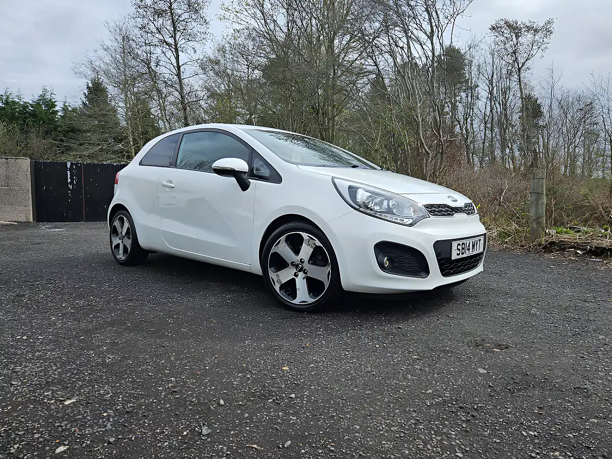 Used 2014 Kia Rio Ecodynamics 3 White - Front View